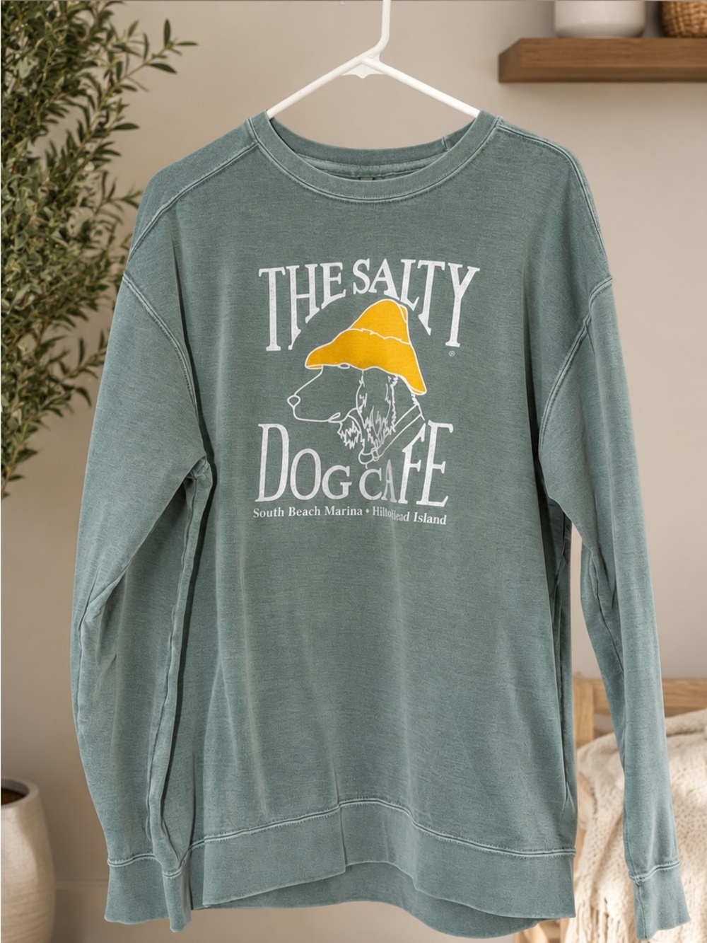 Salty Dog Graphic Sweatshirt